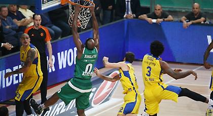 Η τάπα στον Πρίντεζη και το κάρφωμα του Σίνγκλετον στο Τοp-10 της Ευρωλίγκας! (video)