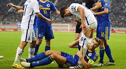 Καρέ-καρέ το... ξεγύμνωμα του Σωκράτη από τον Τζέκο (pics/video)