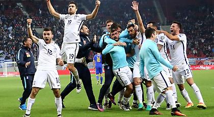 Πανηγύρισαν αγκαλιά Τζαβέλλας και Μανιάτης