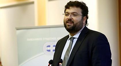Συναντά τους παίκτες της Εθνικής του 2004 ο Βασιλειάδης