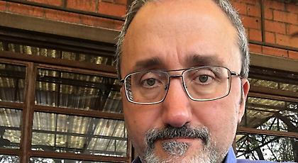 Ελληνας επιστήμονας φτιάχνει το «μαύρο κουτί» για τα αυτοκίνητα - Εξηγεί πώς γίνονται ατυχήματα