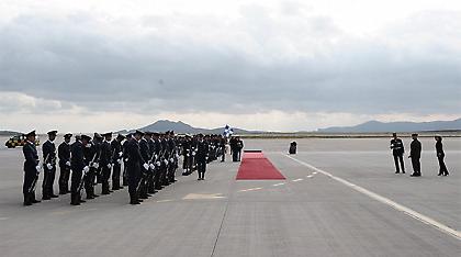 Προσγειώθηκε το Air Force One - Στην Αθήνα ο Ομπάμα