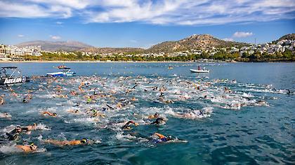 Με απόλυτη επιτυχία, ο μεγαλύτερος κολυμβητικός αγώνας στη Βουλιαγμένη
