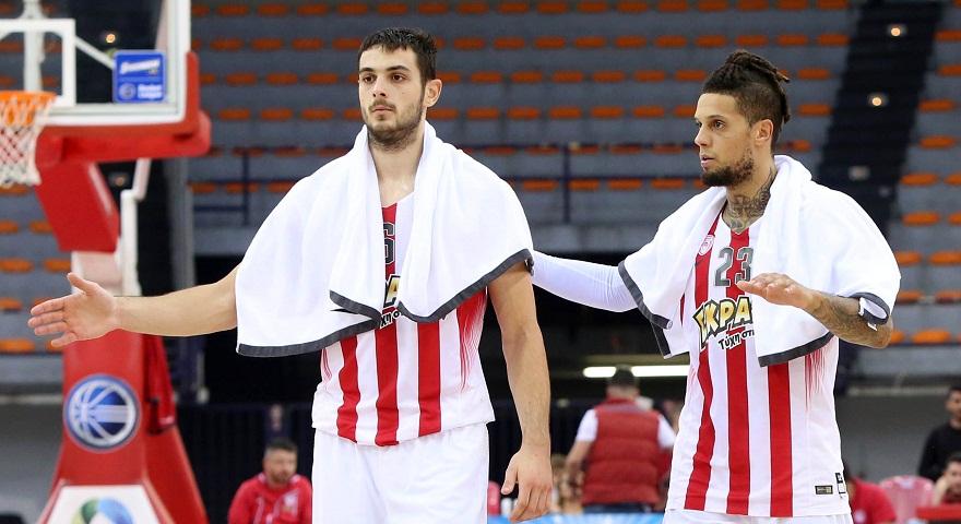 Παπαπέτρου: «Έτοιμοι για τη νίκη, χαρούμενοι με όσα έχει πετύχει ο Μπαρτζώκας»