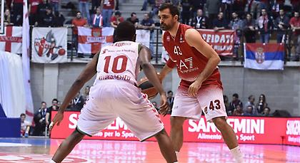 Στο… χαλαρό η Αρμάνι την Μπασκόνια!