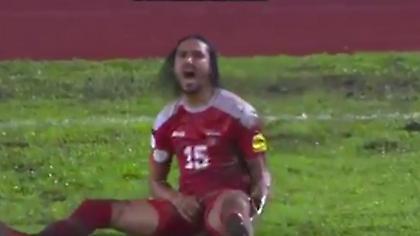 Παίκτης την έφαγε στα... αχαμνά και θα τον λυπηθείς (video)