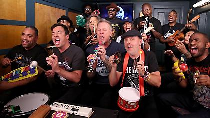 Jimmy Fallon, Metallica και The Roots «τα σπάνε» με παιδικά μουσικά όργανα! (video)