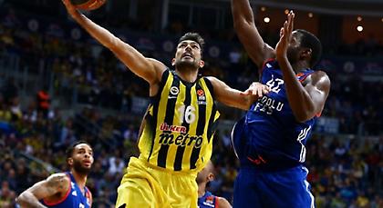 Πανηγύρισε με τον αρχηγό της Φενέρ ο Σλούκας (pic)