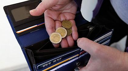 Τα νοικοκυριά έχασαν από το εισόδημά τους 5,5 δισ. ευρώ το 2015