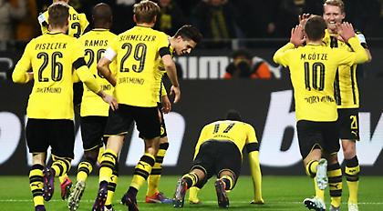 Η Ντόρτμουντ «έκρυψε» την μπάλα, την εμφάνισε ο Ομπαμεγιάνγκ στα δίχτυα του Νόιερ (video)