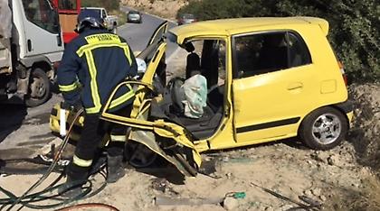 Κρήτη: Σοβαρό τροχαίο - Εγκλωβίστηκε στο αυτοκίνητο η οδηγός