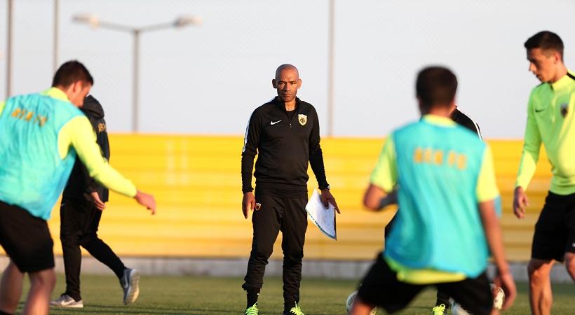 Επιστροφή με προβλήματα για ΑΕΚ στα Σπάτα