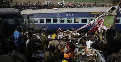 Στους 146 οι νεκροί από το σιδηροδρομικό δυστύχημα στην Ινδία