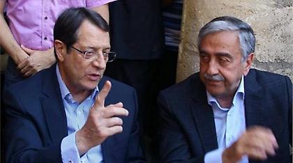 Κυπριακό: Σχεδιάζουν χάρτες και μετρούν πρόσφυγες που θα επιστρέψουν στα σπίτια τους