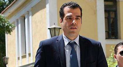 Το συγκινητικό tweet του Πλεύρη: «Μάχη να ξαναδώ τα παιδιά μου»