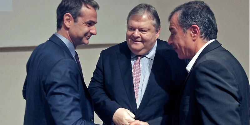 Το πολιτικό μανιφέστο Μητσοτάκη μπροστά σε Βενιζέλο και Θεοδωράκη