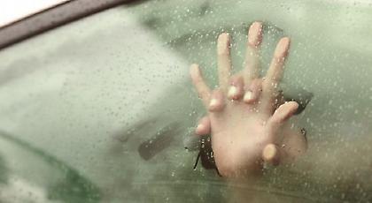 Έκαναν σεξ στο αμάξι μπροστά στο 6χρονο παιδί τους (pics)