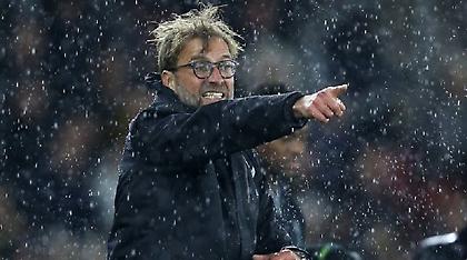 O Κλοπ «προσγειώνει» τους παίκτες του