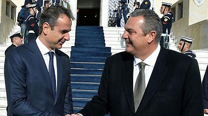 Συναντίληψη Μητσοτάκη-Καμμένου για στράτευση στα 18