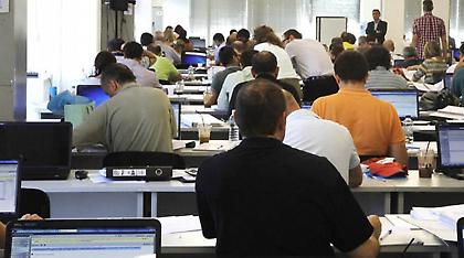 Οι δανειστές θα ορίζουν μισθούς και προσλήψεις στο Δημόσιο μέχρι το 2020