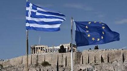 FT: Η χαλάρωση της στάσης της ΕΕ στα δημόσια ελλείμματα θα πρέπει να περιλάβει και την Ελλάδα