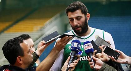 Μπουρούσης: «Να σηκωθούμε στα πόδια μας μετά τις επίπονες ήττες με Ολυμπιακό και Ρεάλ»