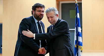 Στην «κατάψυξη» το νομοσχέδιο Κοντονή και Διοικούσα… όσο πάει!