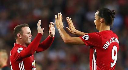 Ο Ιμπραΐμοβιτς «έβαλε πλάτη» σε Ρούνεϊ