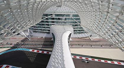 Έδειξε τα δόντια του ο Χάμιλτον