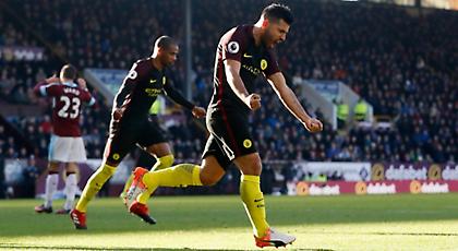 Αγουέρο λαμπρός την οδηγεί!