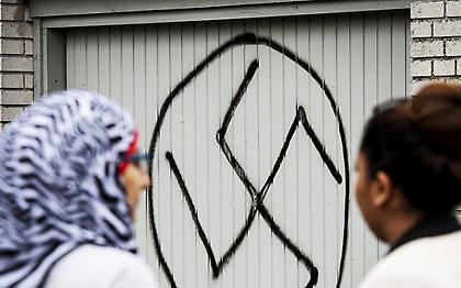 Ζωγράφισαν σβάστικες σε τέμενος στη Στοκχόλμη