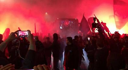 Τρελή υποδοχή στην Αταλάντα από τους οπαδούς της (videos)