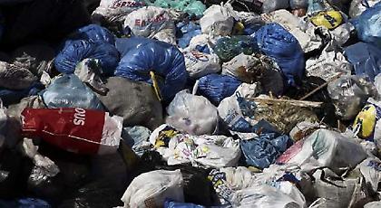 Στα σκουπίδια καταλήγουν κάθε χρόνο 88 εκατ. τόνοι τροφίμων -Στοιχεία της Κομισιόν