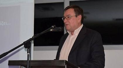 Μαλάτος: «Δεν έχω πρόβλημα αν δημιουργηθεί θέμα Grexit. Θα κυνηγήσω την FIFA»!