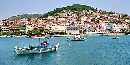 Πυρ ομαδόν κατά της κυβέρνησης από το Βόρειο Αιγαίο για τον ΦΠΑ