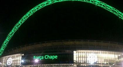 Στα χρώματα της Σαπεκοένσε το «Γουέμπλεϊ»! (pic)