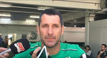 Ο γηραιότερος παίκτης της Σαπεκοένσε απέφυγε την μοιραία πτήση και σταματά το ποδόσφαιρο (video)