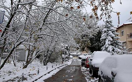 Κλειστά τα σχολεία της δυτικής Μακεδονίας από την επέλαση του χιονιά
