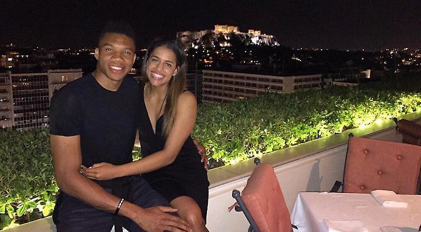 Ο Αντετοκούνμπο μάς συστήνει τη σύντροφό του με φόντο την Ακρόπολη (pics)