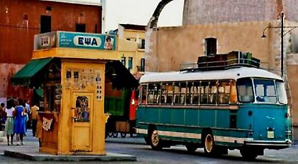 Το λεωφορείο από τα Χανιά που σαρώνει στο Facebook!