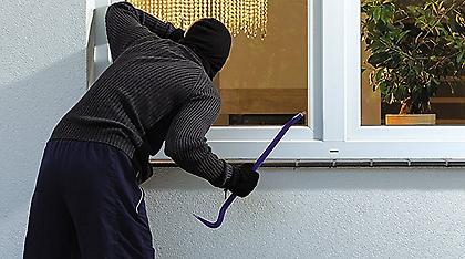 Διαρρήκτες «σήκωσαν» κοσμήματα αξίας 8.000 ευρώ