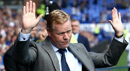 Οπαδοί της Έβερτον την «έπεσαν» στον Κούμαν για το κόκκινο δέντρο! (pics)