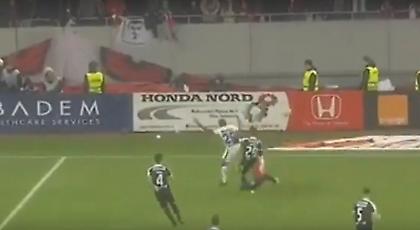 Πέναλτι σε ντέρμπι στα 9’’ και αφιέρωση στα θύματα της Σαπεκοένσε (video)