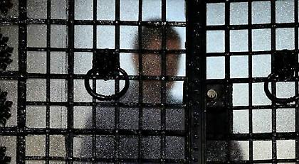 Το ΔΝΤ ζητάει μέτρα 4,2 δισ. ευρώ -Η κυβέρνηση απειλεί με εκλογές