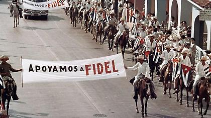 Ξεκίνησε η κηδεία του Φιντέλ Κάστρο