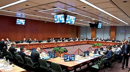 Τηλεδιάσκεψη Ελλάδας - δανειστών λίγο πριν το Eurogroup