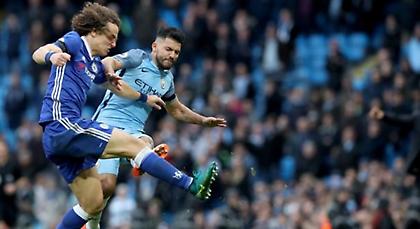 «Βαριά» καμπάνα στον Αγουέρο για την καρατιά στον Νταβίντ Λουίζ