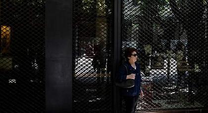 Ακατάσχετο λογαριασμό και επαναφορά των 100 δόσεων ζητά ο εμπορικός κόσμος