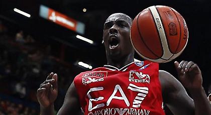 «Έκλεισε Σάντερς από Αρμάνι η Νταρουσάφακα»