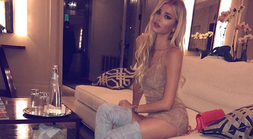 Κάνει πάταγο η καυτή σύντροφος ποδοσφαιριστή!